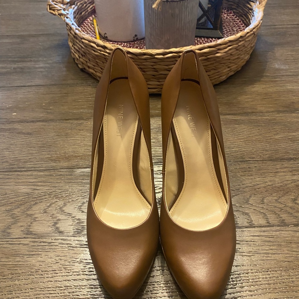 Nine West Tan Leather Heels